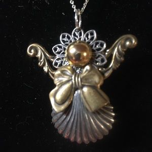 J368 A Katz Creation Angel pin/pendant